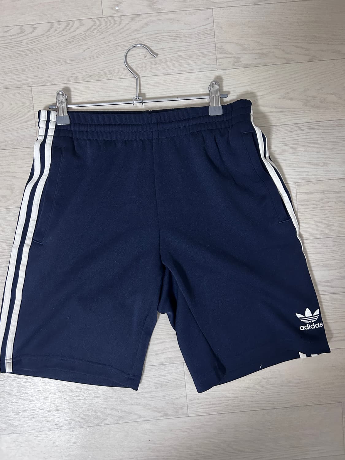 아이다스 네이비 츄리닝 반바지(배송비 포함!!) 상품이미지1