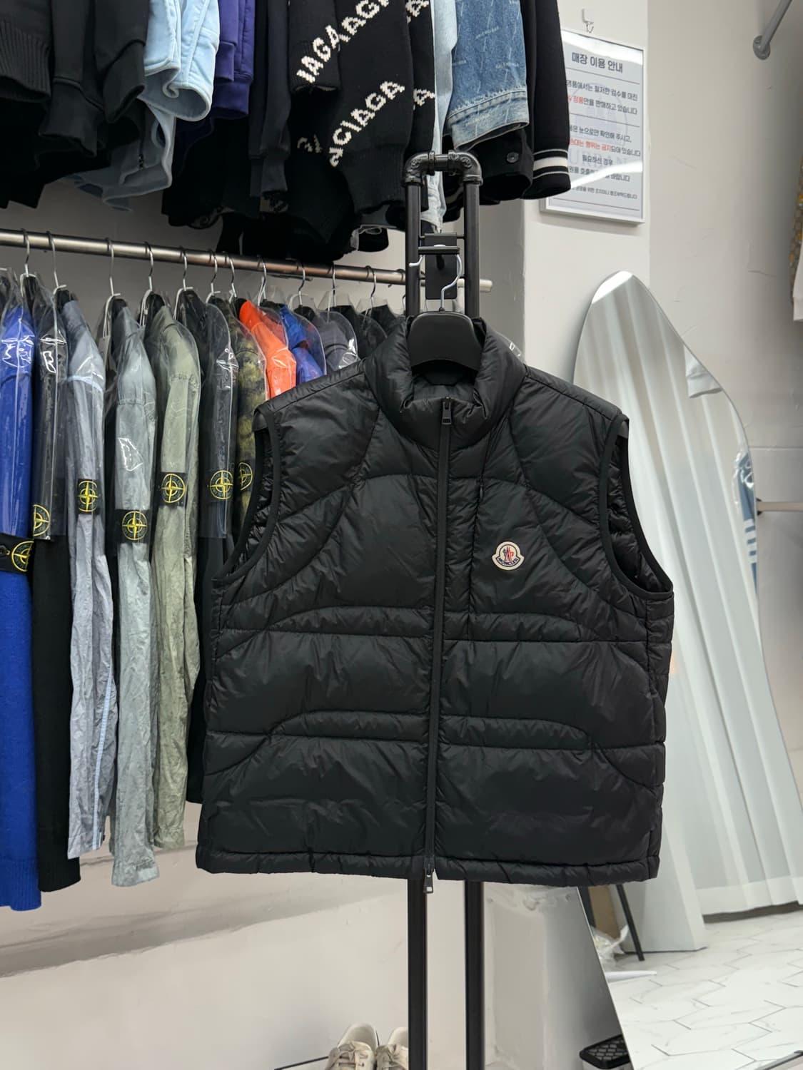 [2] 몽클레어 쿠르사 질렛 조끼패딩 상품이미지1