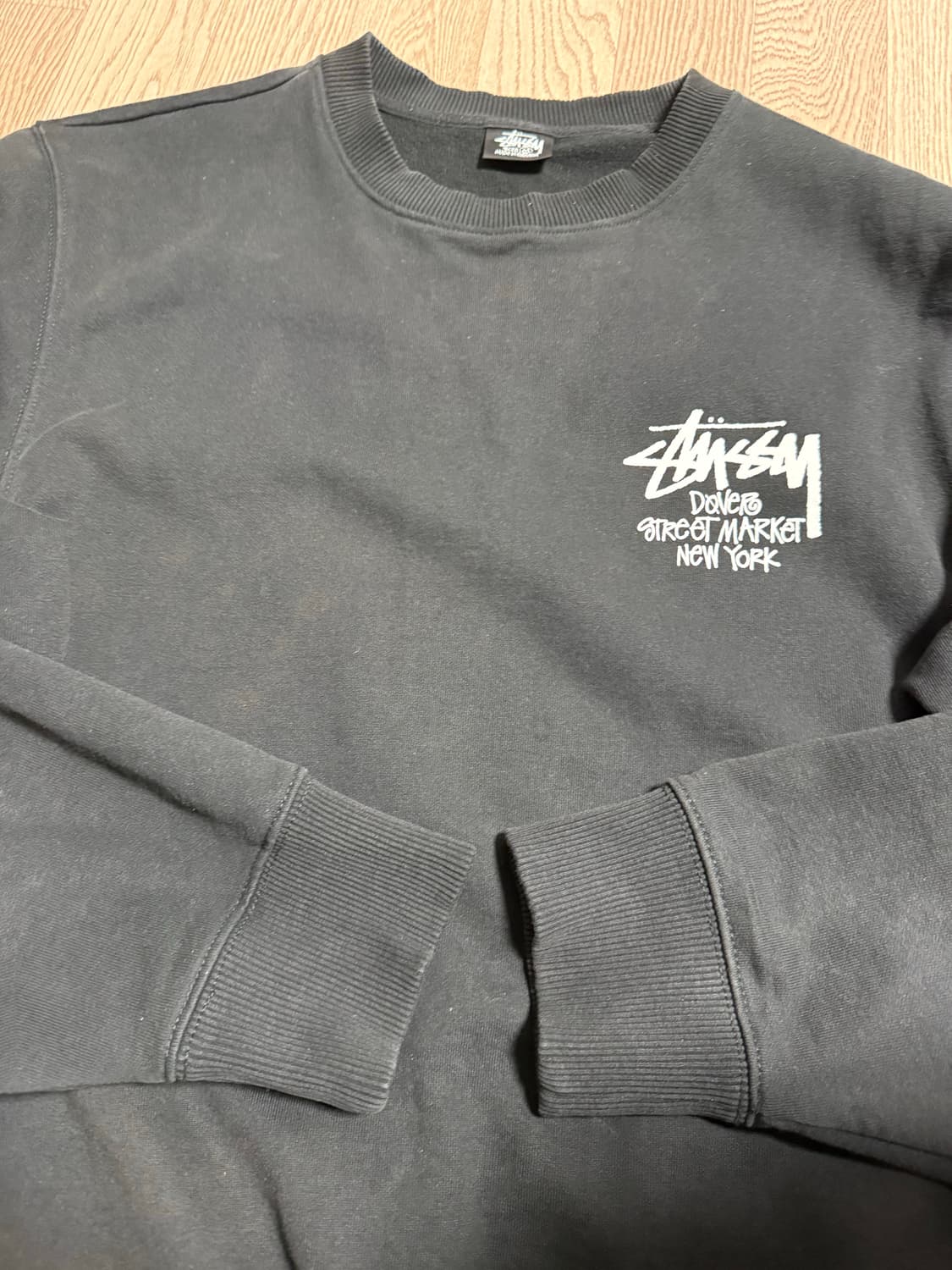 스투시 x 도버스트릿마켓 뉴옥 맨투맨 [M] 상품이미지4