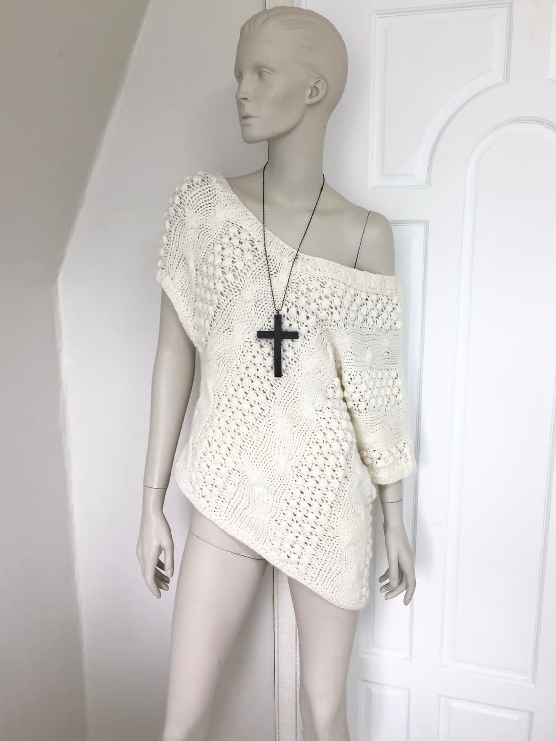 Asymmetic Cream cable knit 상품이미지2