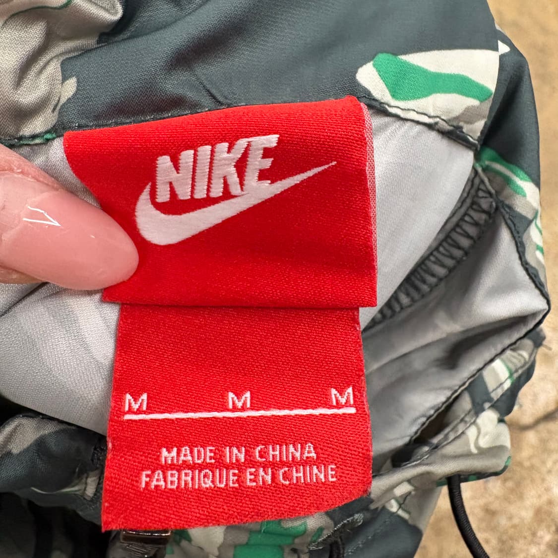 [정품/85,M] 나이키 카모플라쥬 바람막이 후드 자켓 b15 상품이미지5
