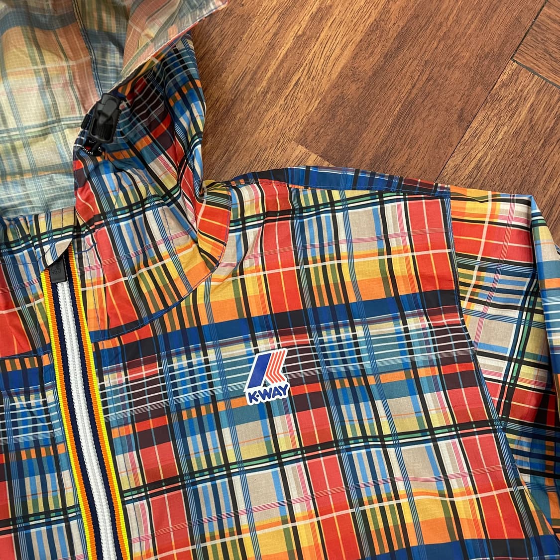 까웨 르브레 레옹 그래픽 방수 아노락 상품이미지2