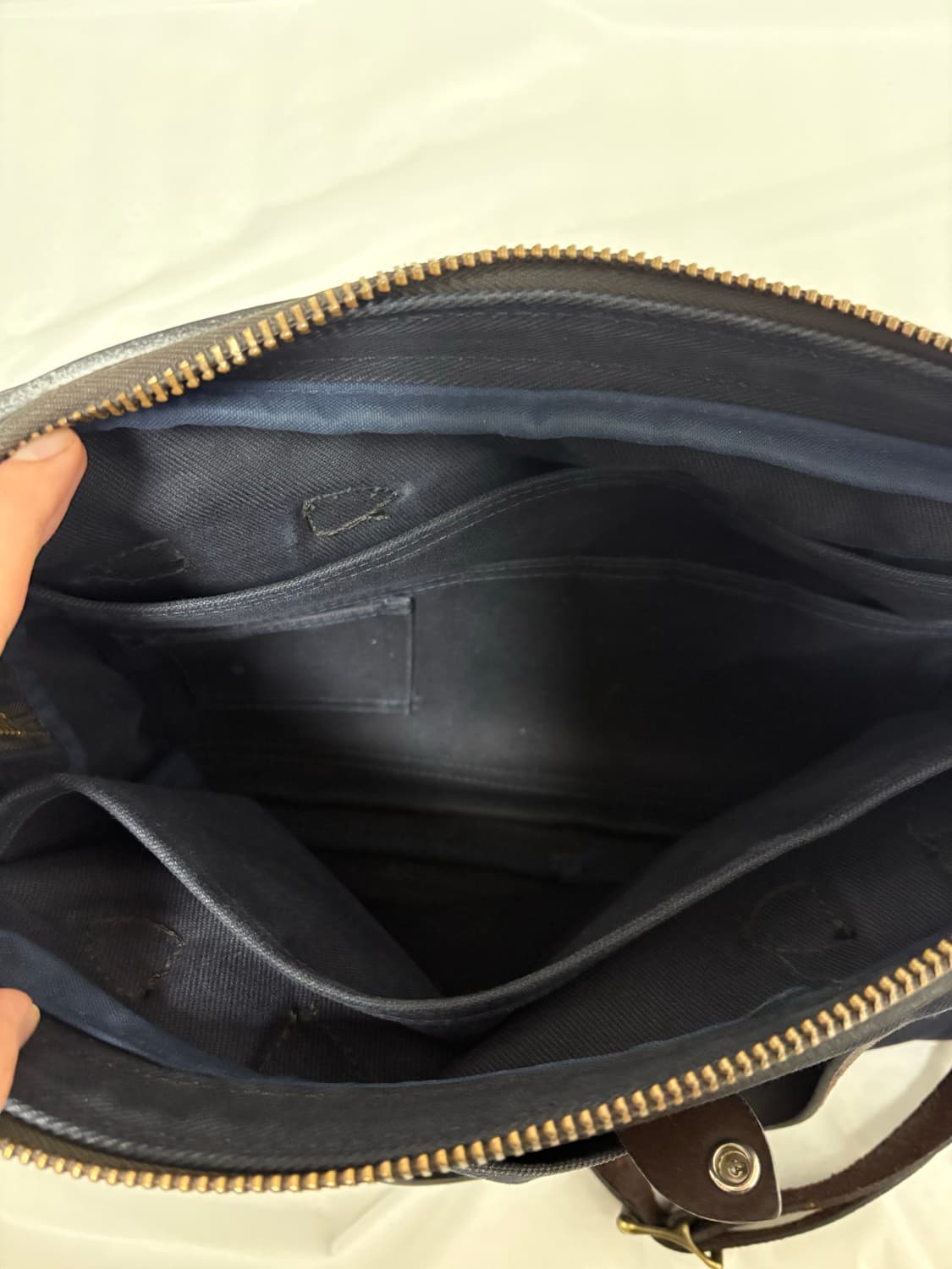 필슨 256 브리프케이스 (네이비) 상품이미지3