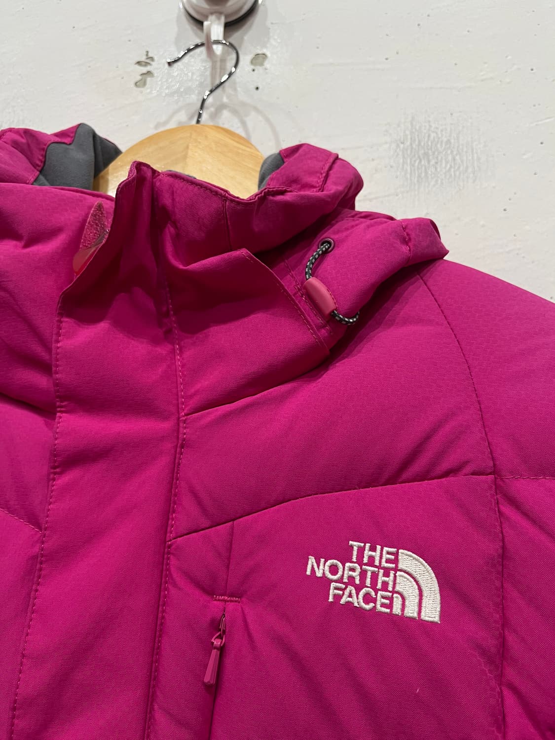 노스페이스 구스다운 우먼즈 패딩 핑크  상품이미지2