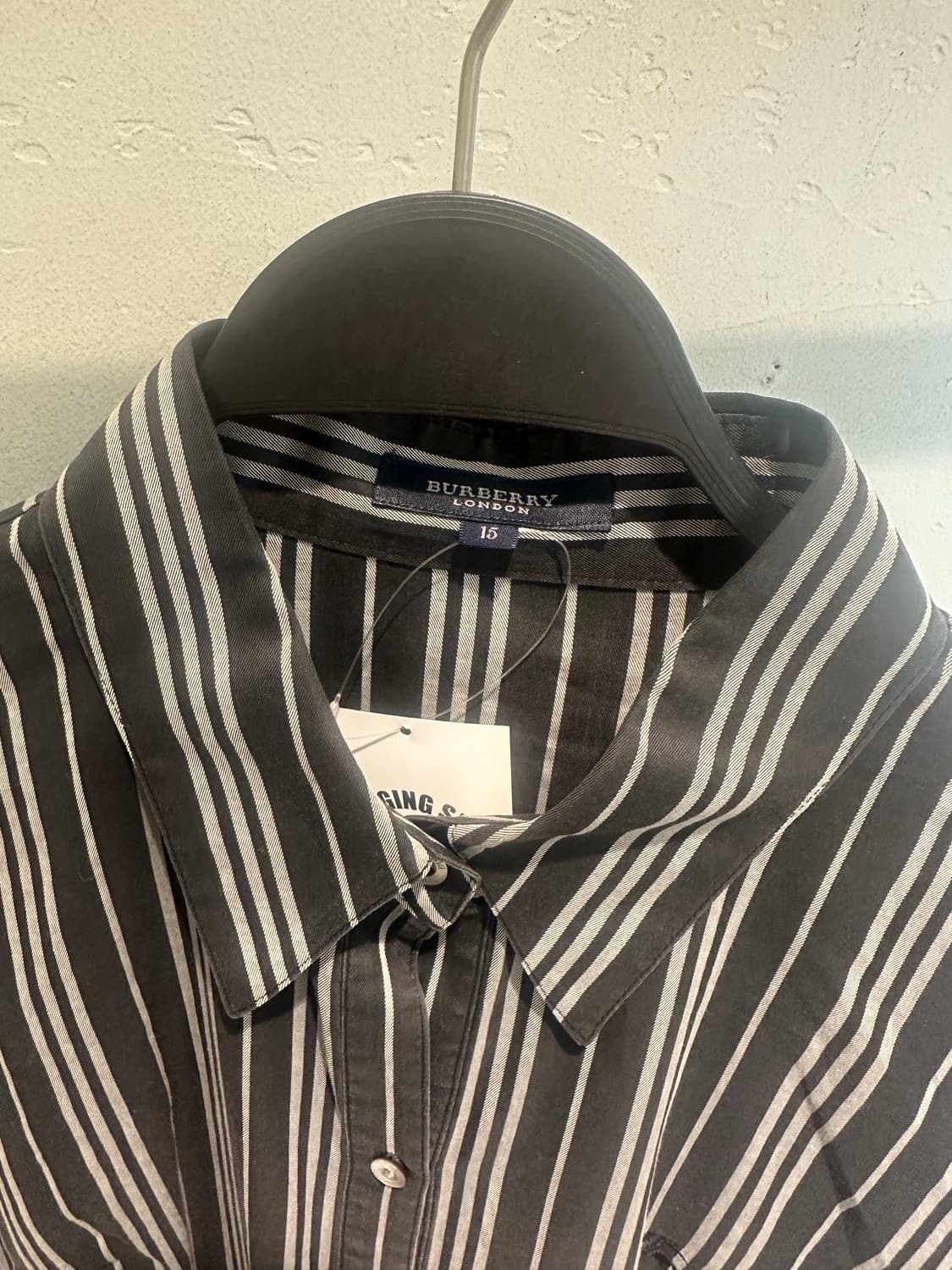 BURBERRY 버버리 블랙그레이 스트라이프셔츠 상품이미지4