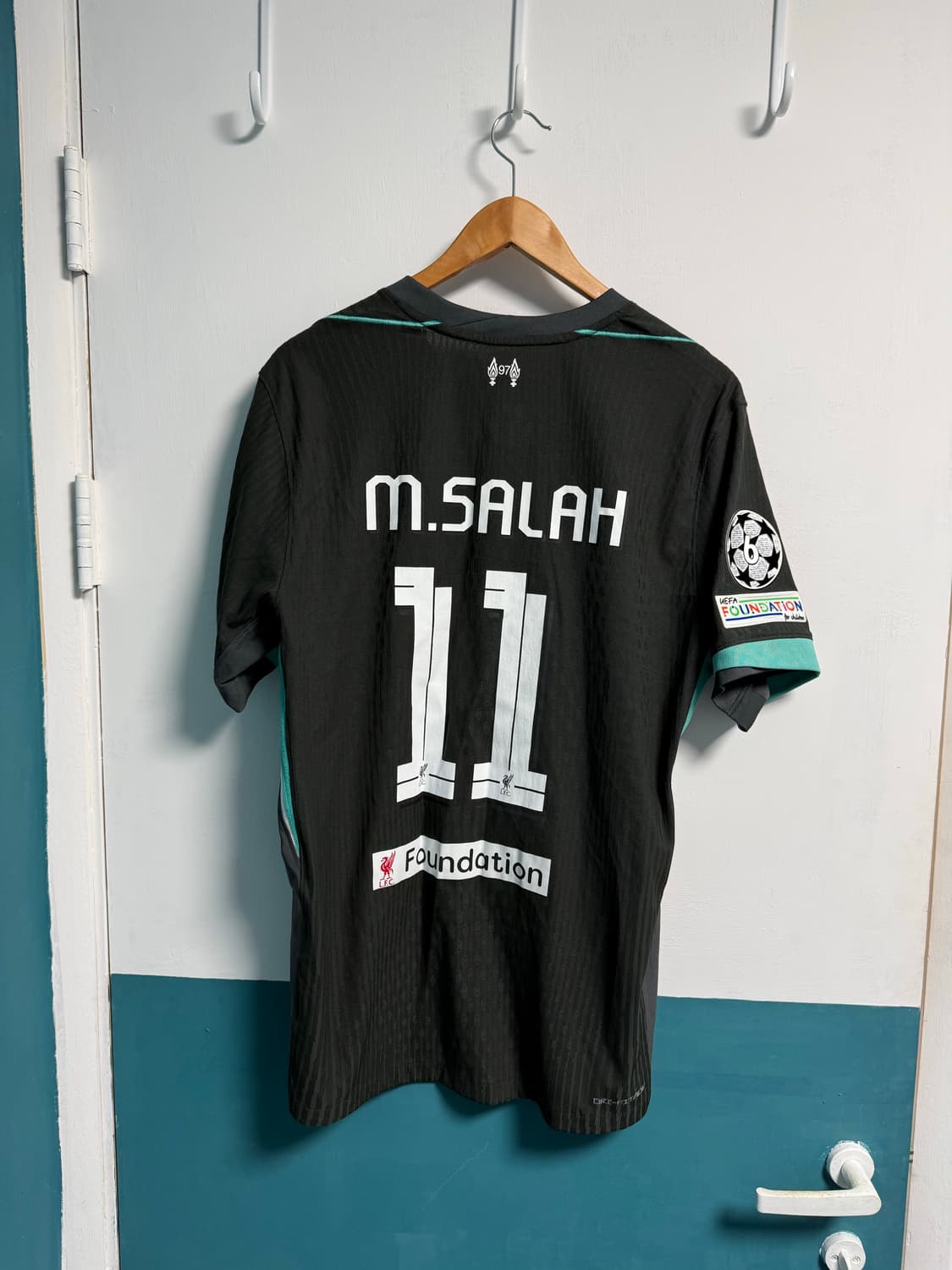 24-25 리버풀 어웨이 #11 살라 어센틱 챔스 상품이미지2