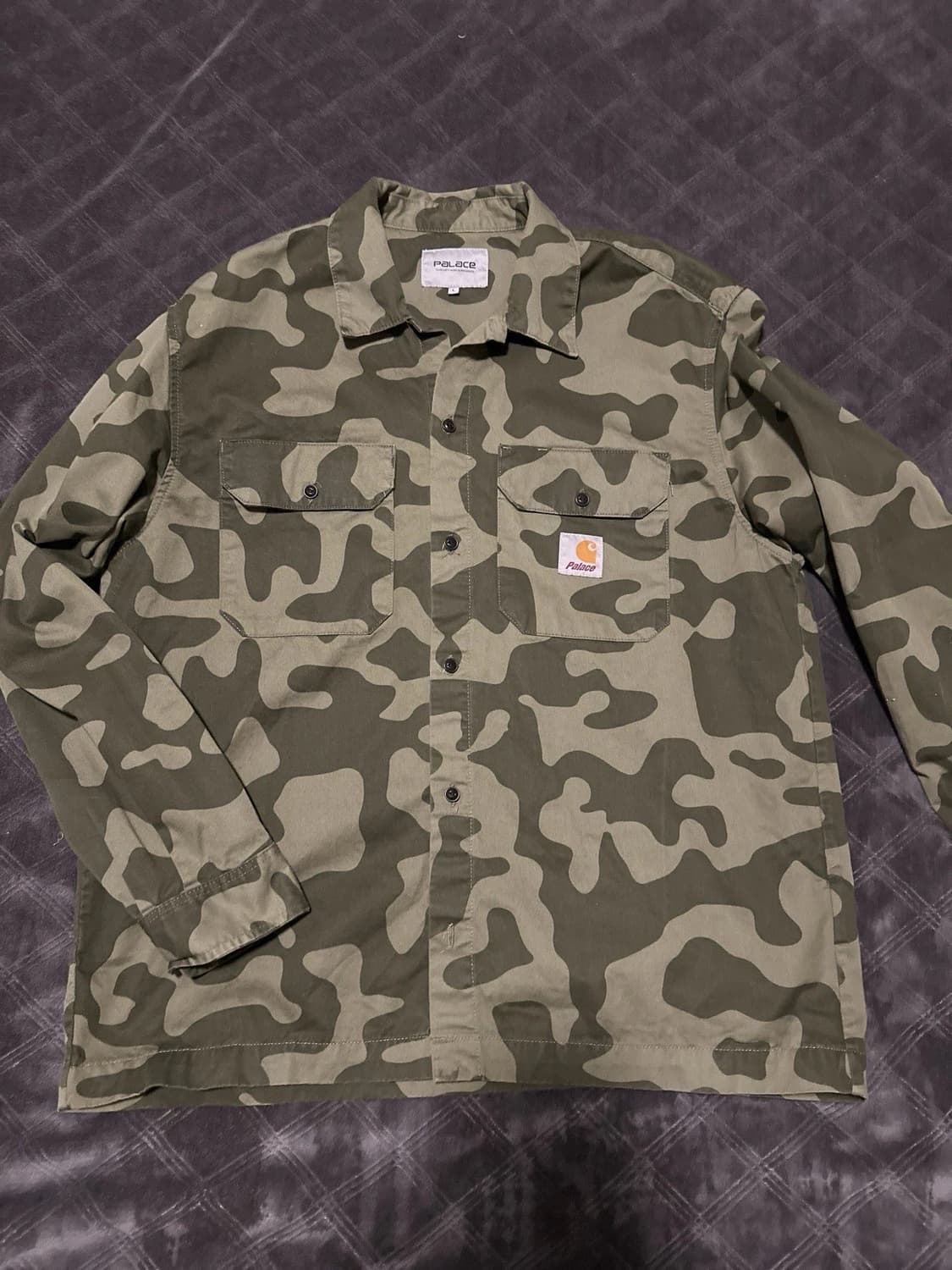 23FW 팔라스 x 칼하트 WIP 롱슬리브 마스터 셔츠 달러 그린 카모 상품이미지1