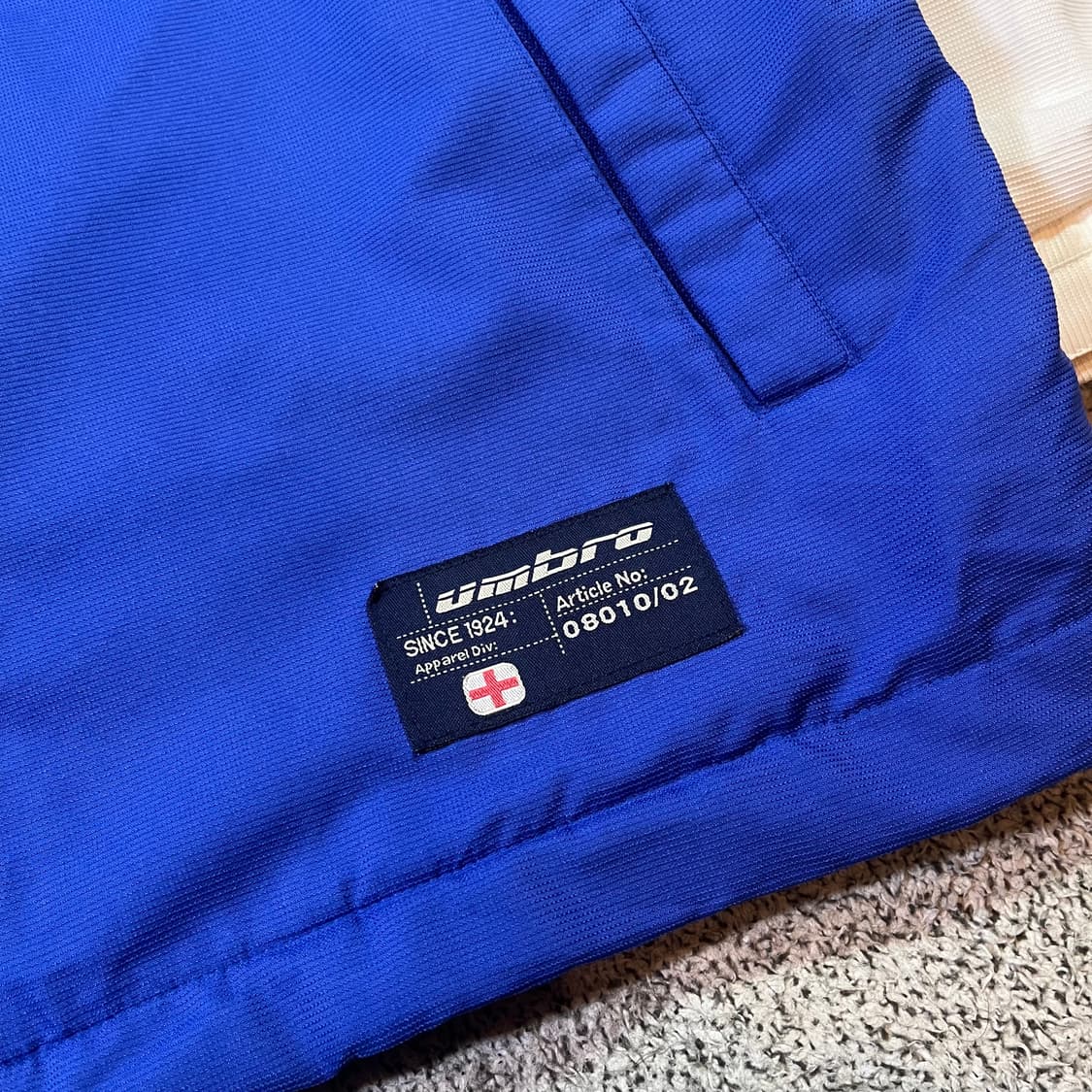 엄브로 트랙 바람막이 점퍼 상품이미지5