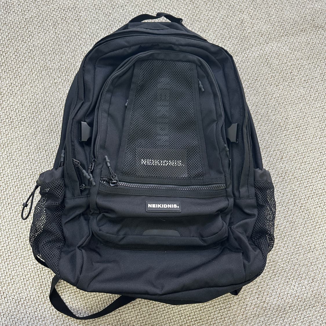 실측확인 네이키드니스 앱솔루트 백팩 0420D 상품이미지1