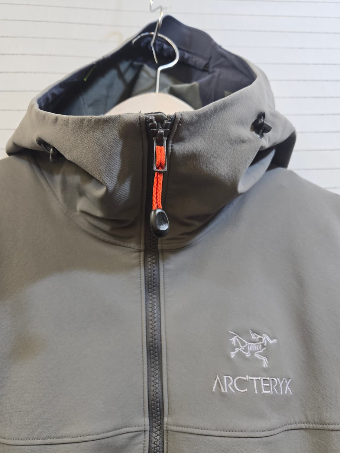 아크테릭스 감마 LT소프트쉘 자켓 그레이 상품이미지2