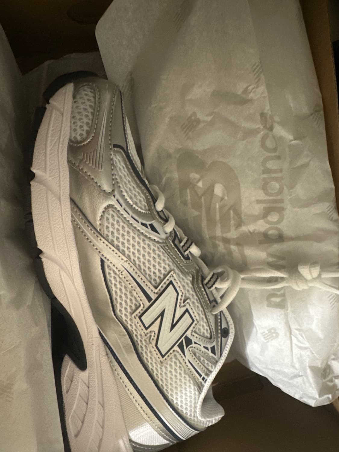 뉴발란스 740 상품이미지1