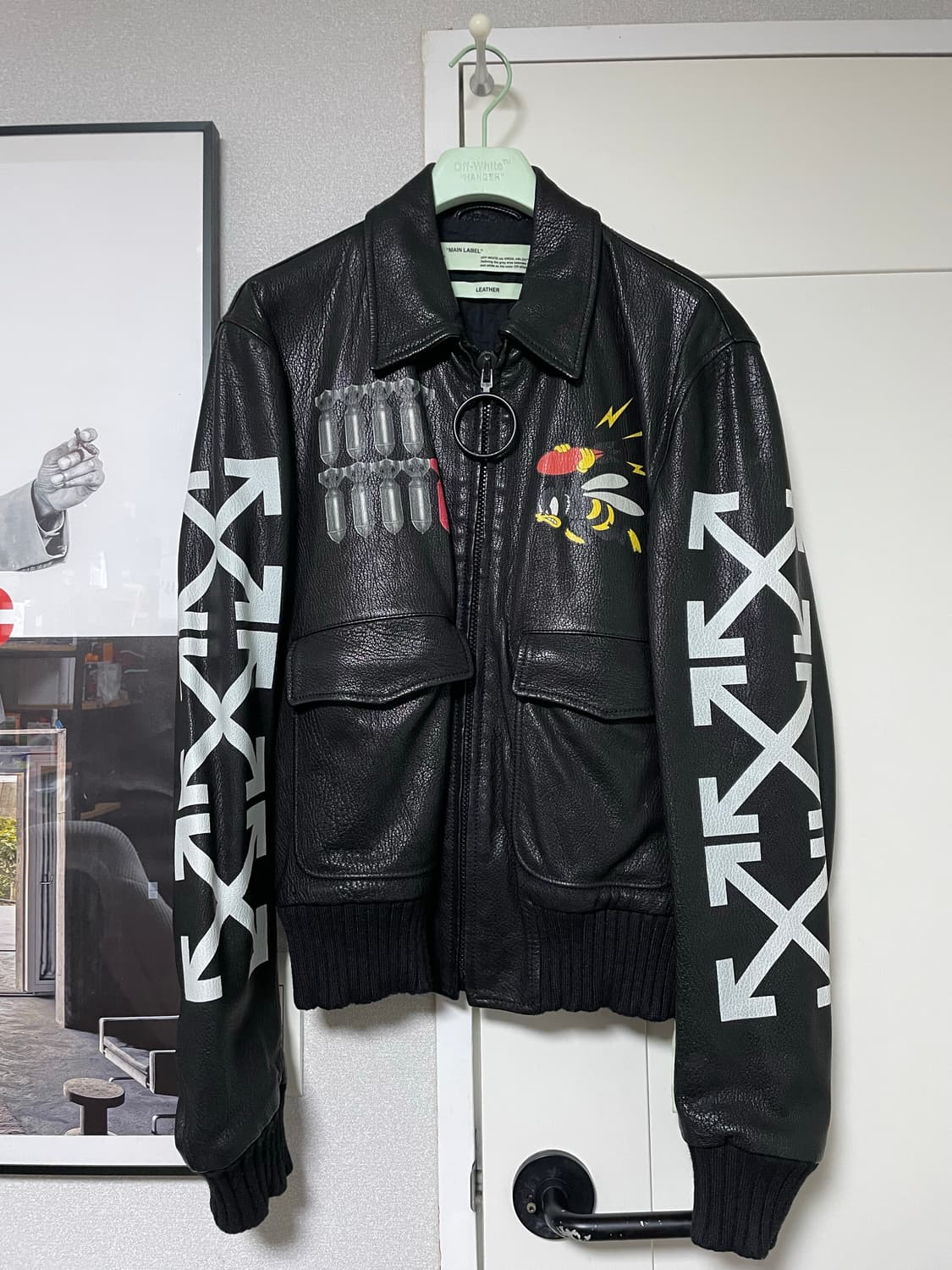 오프화이트 엔젤 핀업 밤버 레더 자켓 상품이미지1