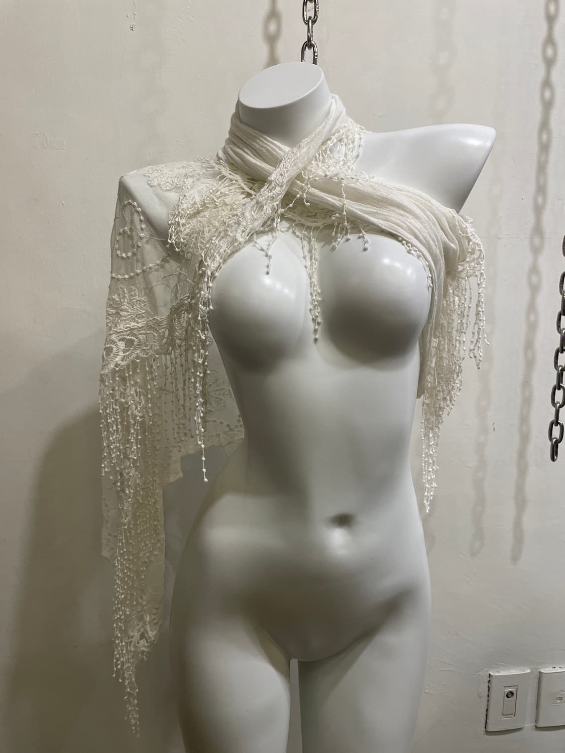 플라워 자수 레이스 수술 언발란스 화이트 스카프 모리 페어리 상품이미지3