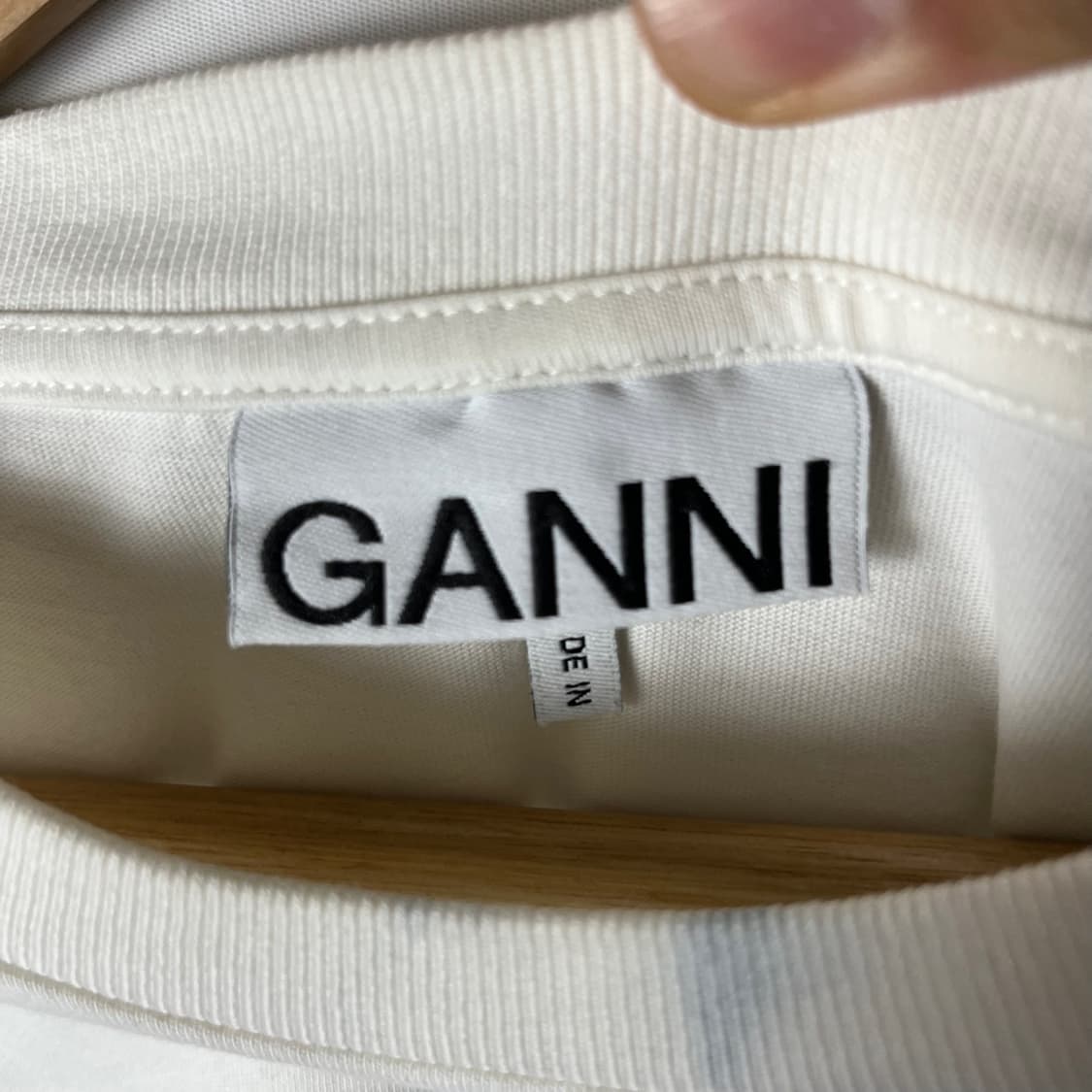 [Ganni] 가니 레오파드 하트 티셔츠 상품이미지3
