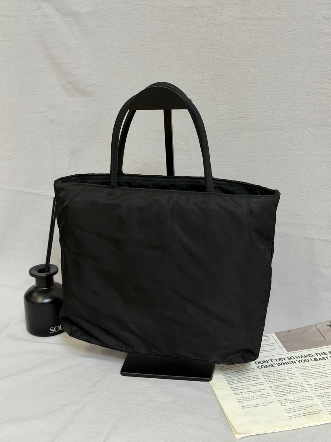 프라다 나일론 포코노 토트백 상품이미지8