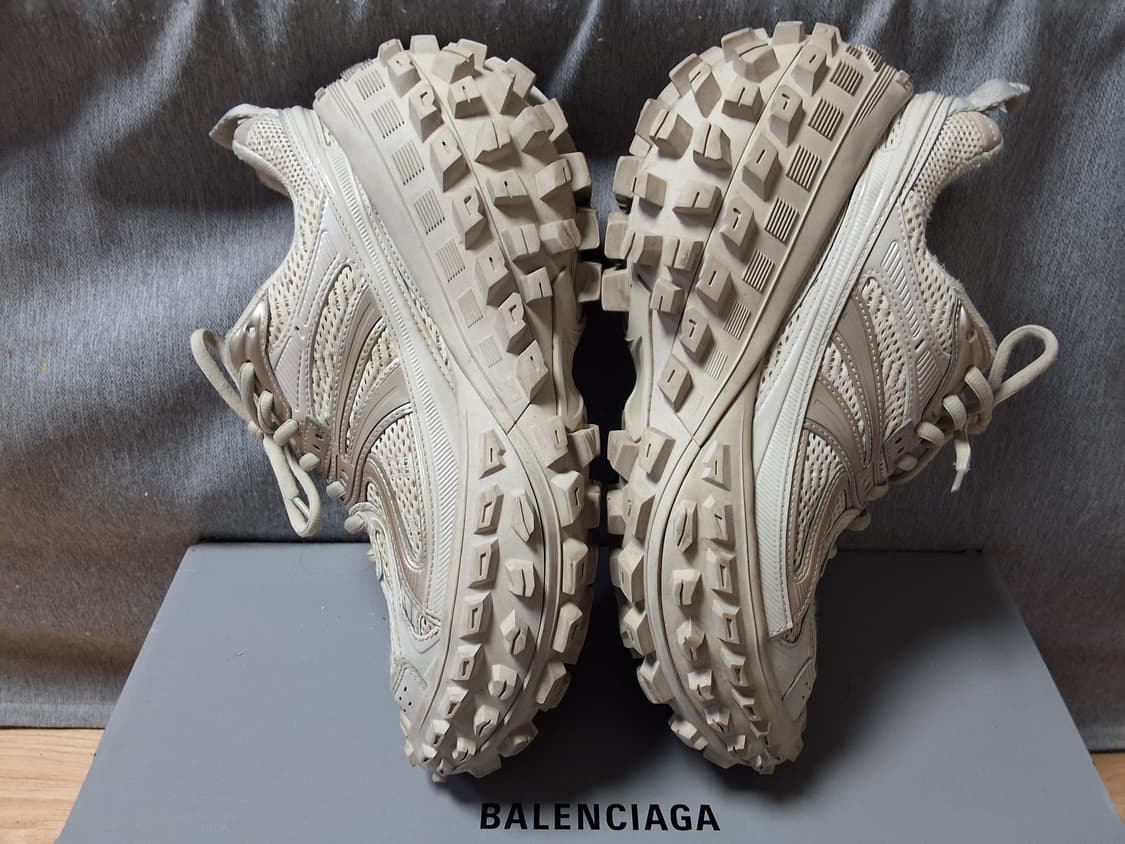 [새상품급] 발렌시아가 디펜더 스니커즈 39 상품이미지5