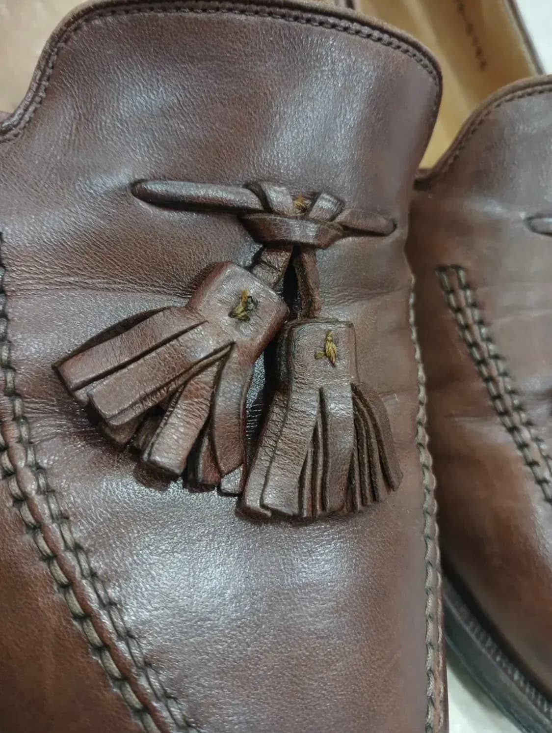 GUCCI BROWN TASSLE LOAFER 상품이미지3