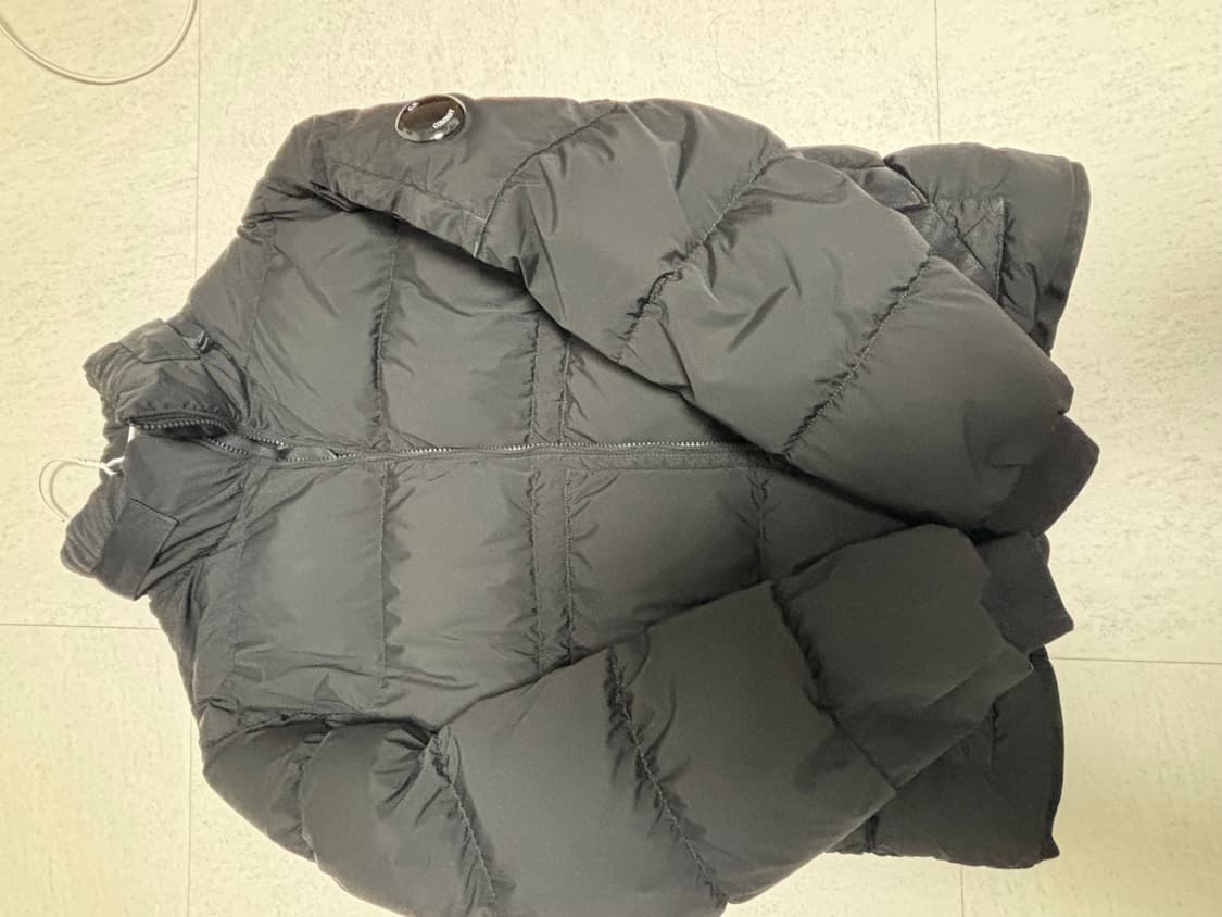 Cp컴퍼니 패딩 상품이미지1