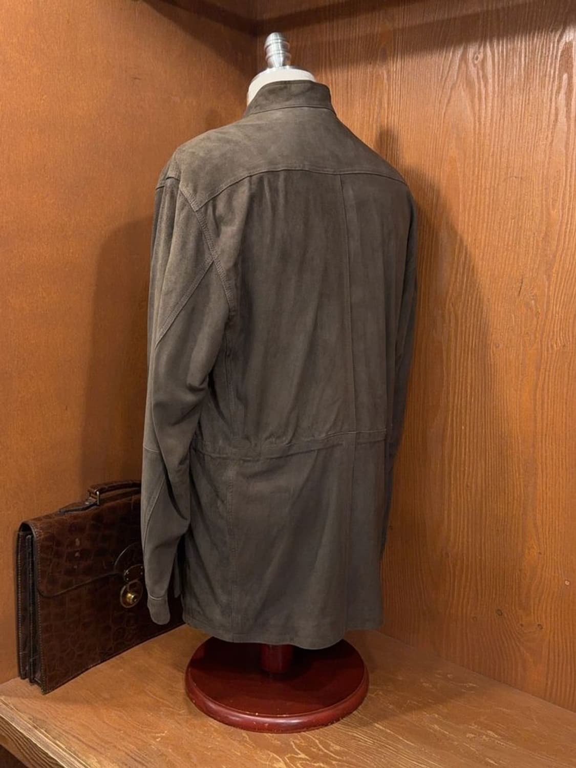 홀링턴 파리 X 엠메티 스웨이드 자켓 상품이미지8