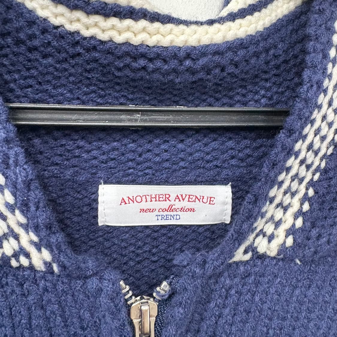 어나더에비뉴 니트집업 상품이미지4