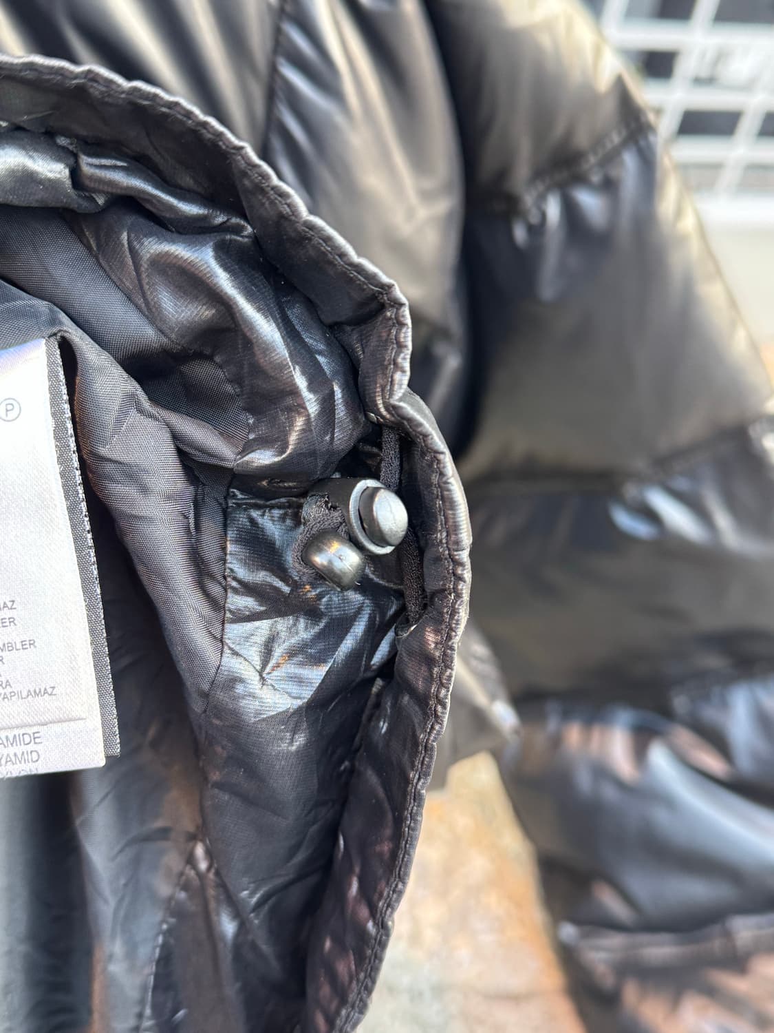 디젤 By 55DSL 유광 블랙 패딩  상품이미지7