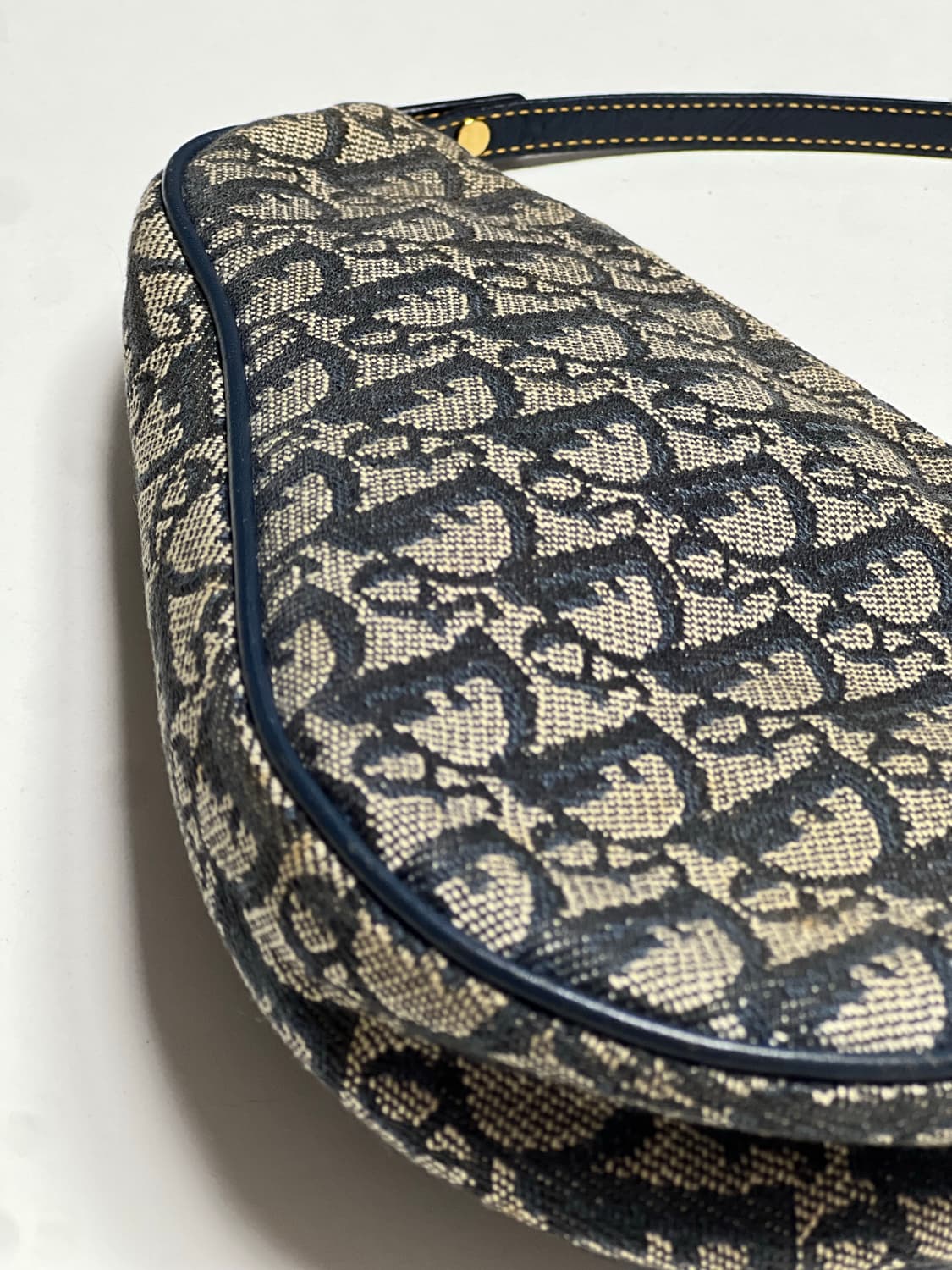 정품) 디올 빈티지 가방 새들백 싸게 판매합니다 상품이미지3