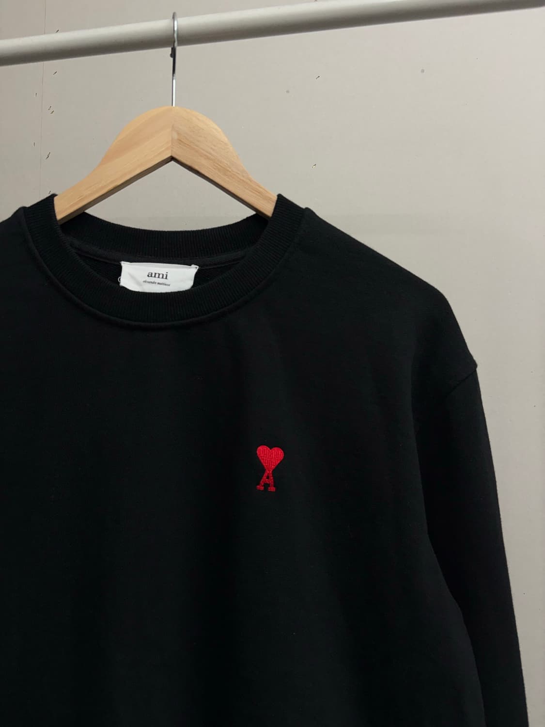 아미 스몰로고 맨투맨 상품이미지1