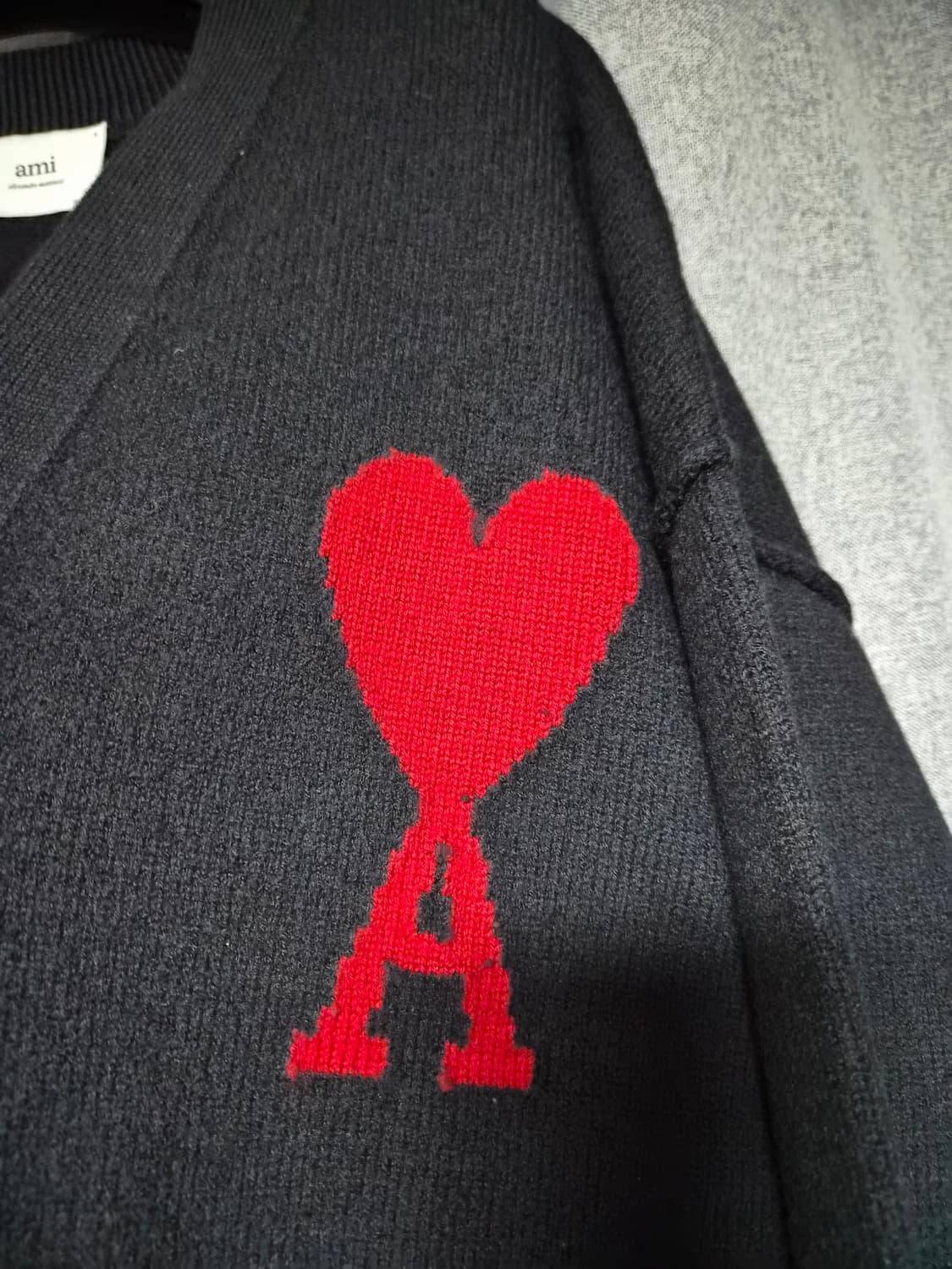 아미 23fw 인타르시아 빅하트 가디건 팝니다 프라다 구찌 우영미  상품이미지3