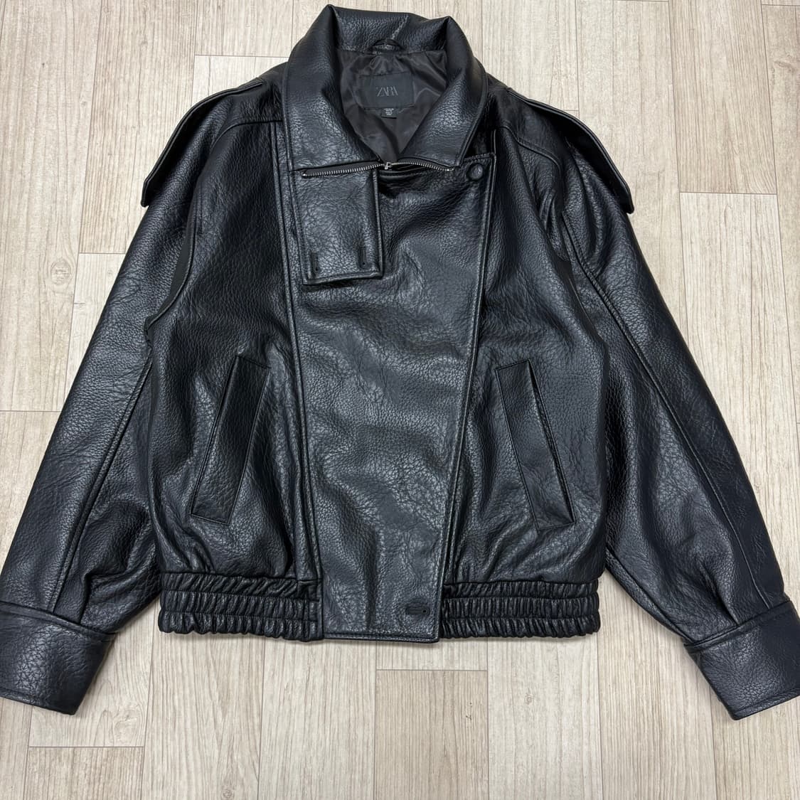 자라 레더자켓 공용 상품이미지3