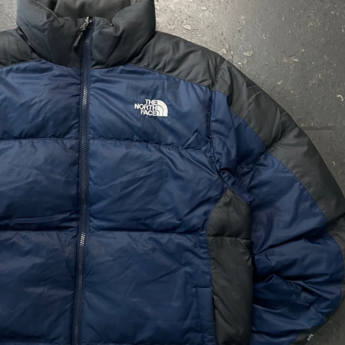 100 노스페이스 아콘카구아 550 패딩  상품이미지2