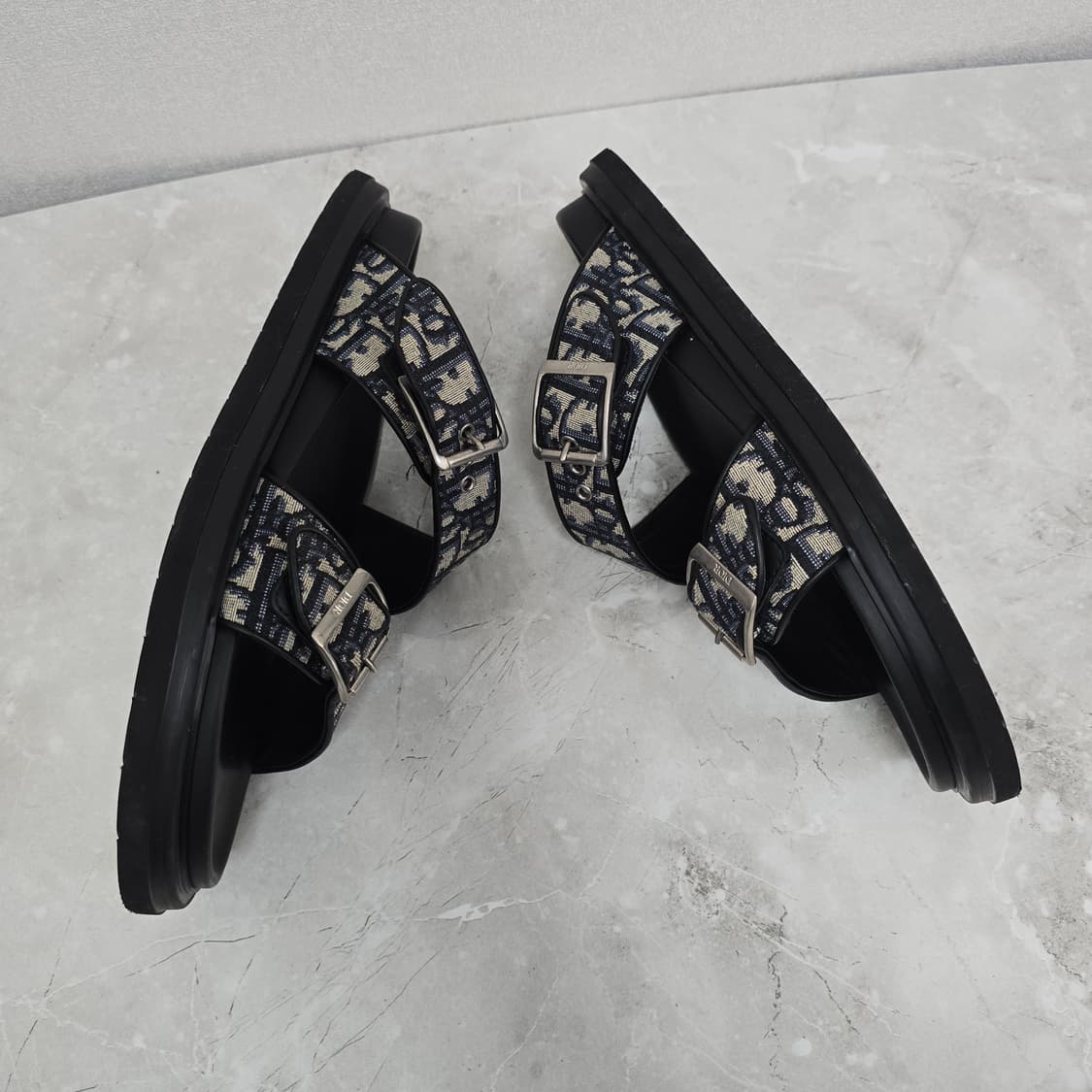 디올 오블리크 샌들 슬리퍼 42사이즈 270 275 판매 상품이미지3