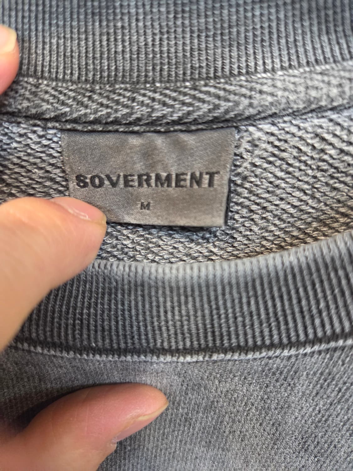 소버먼트 피그먼트 맨투맨 m 오버핏  상품이미지3