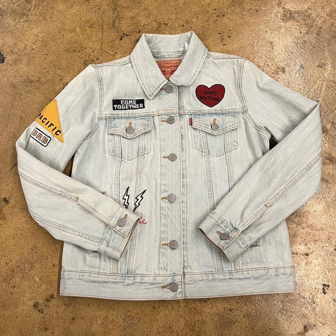 [정품/S] 리바이스 패치 데님 자켓 b17 상품이미지2
