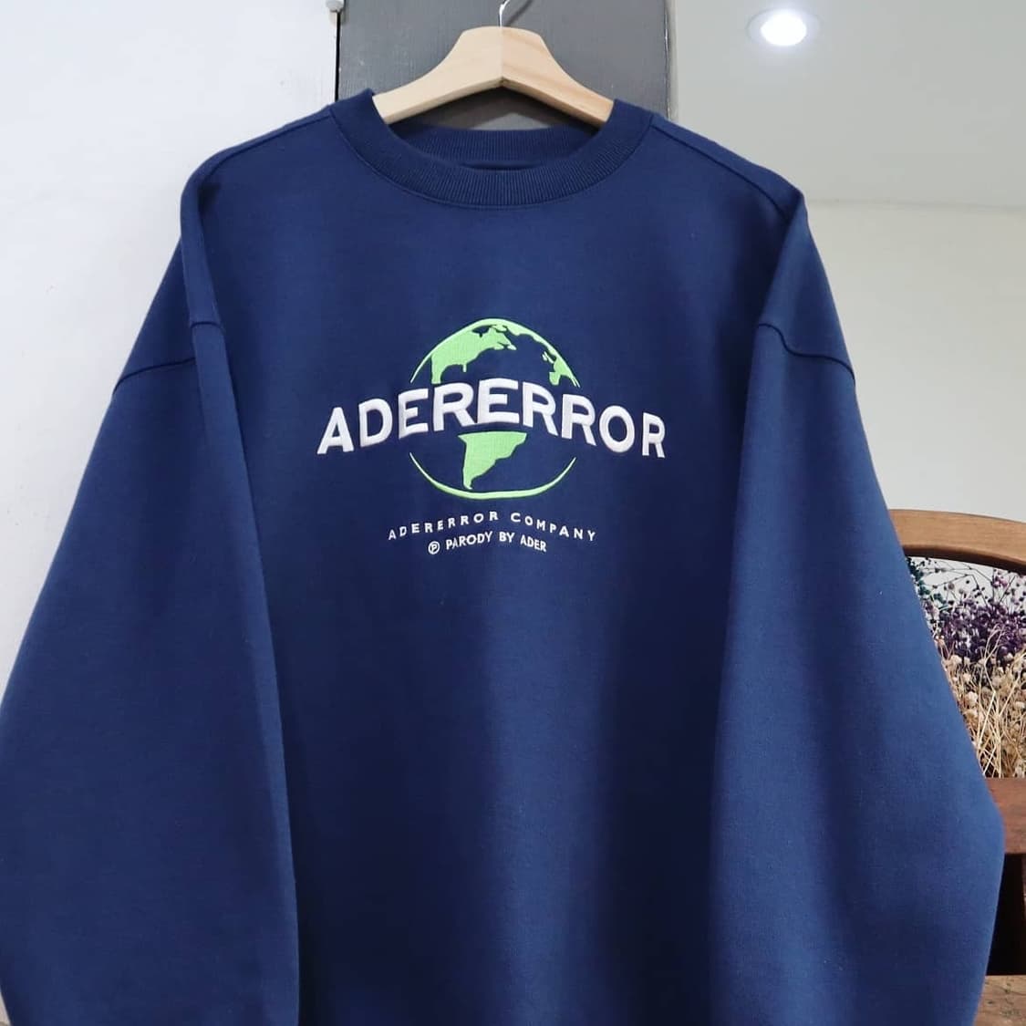 아더에러 19fw 버셜 스웻셔츠 상품이미지2