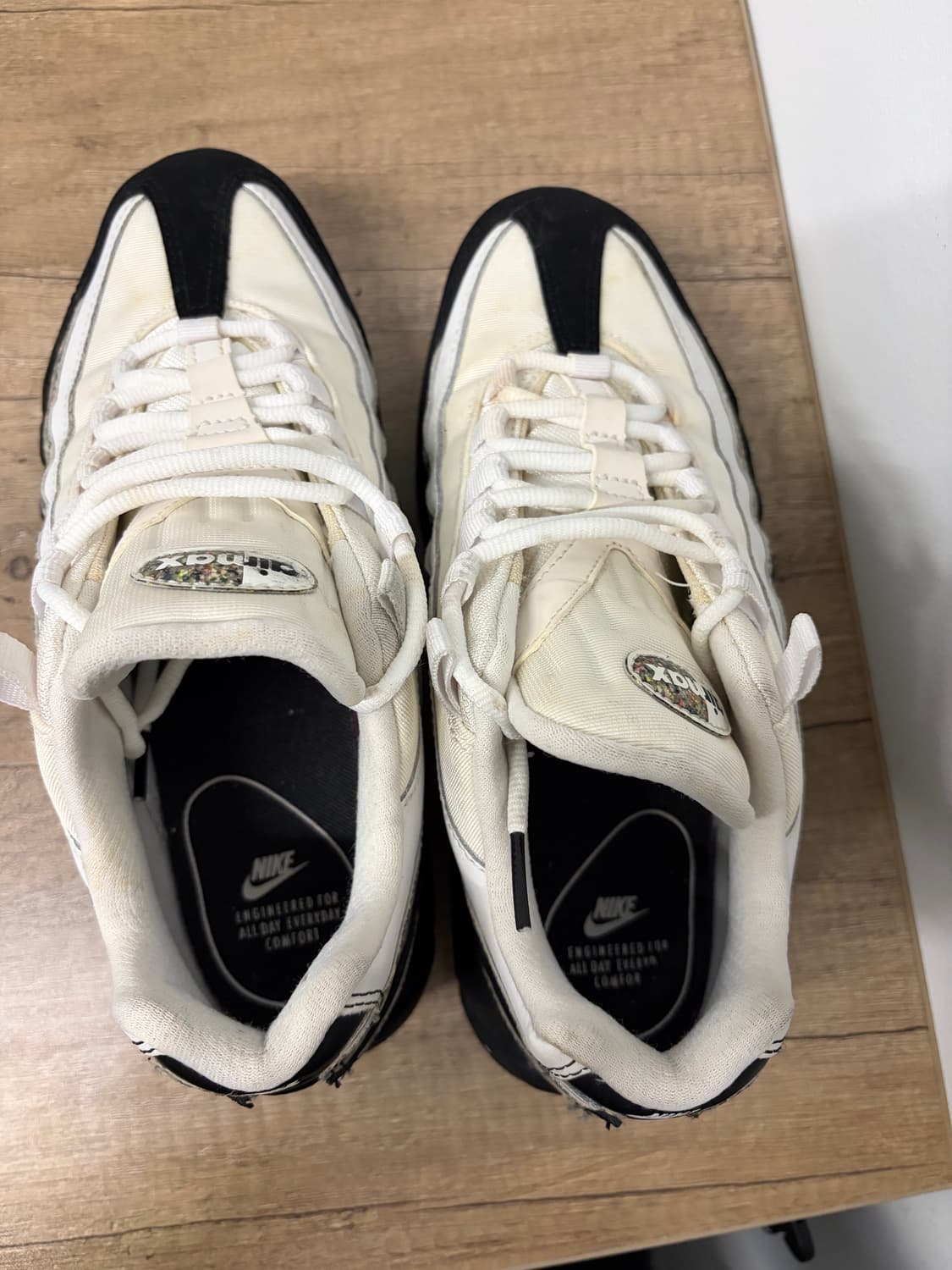 나이키 에어맥스 95 아이보리 블랙 245mm 상품이미지5