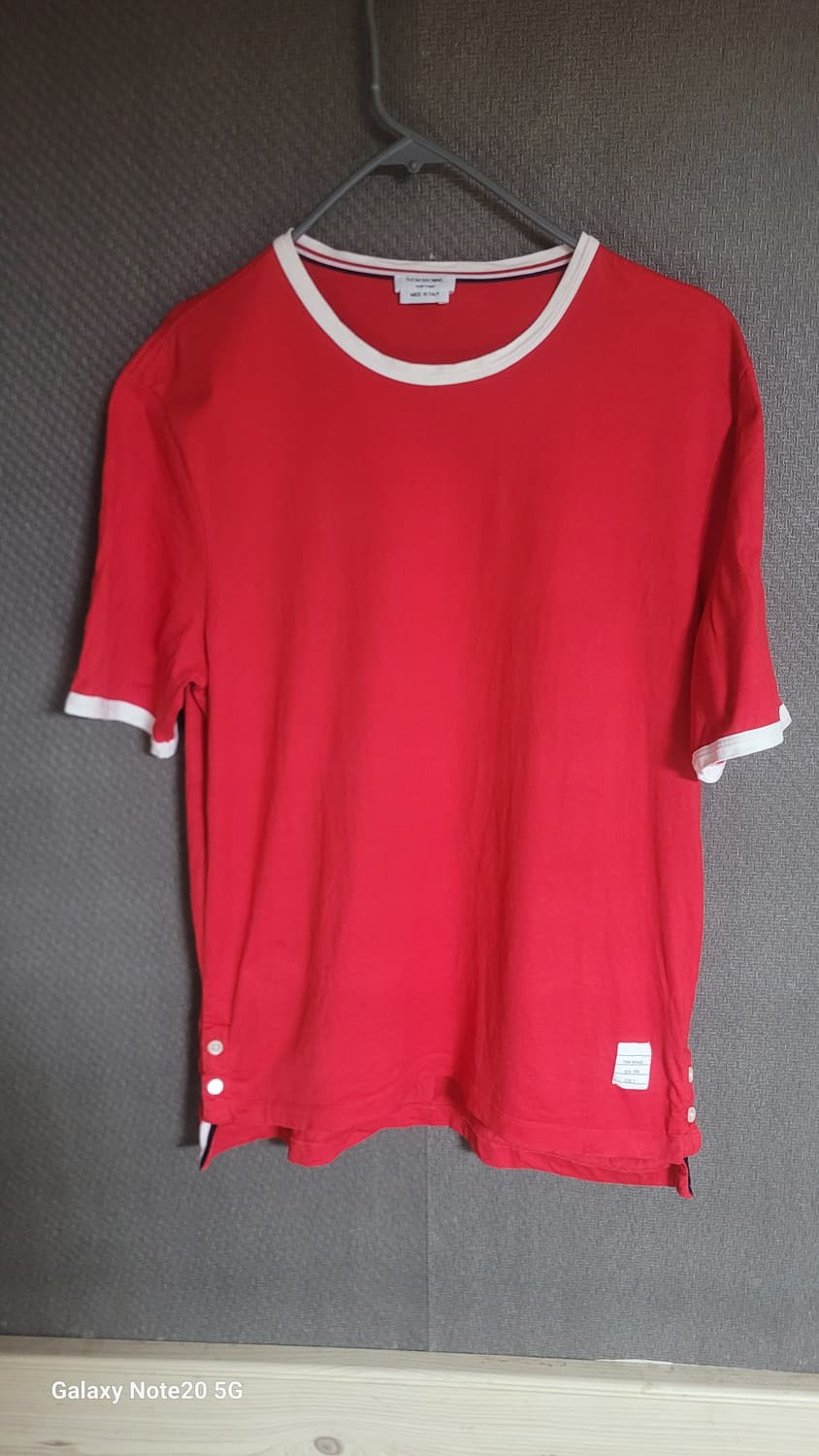 톰브라운 반팔 상품이미지1