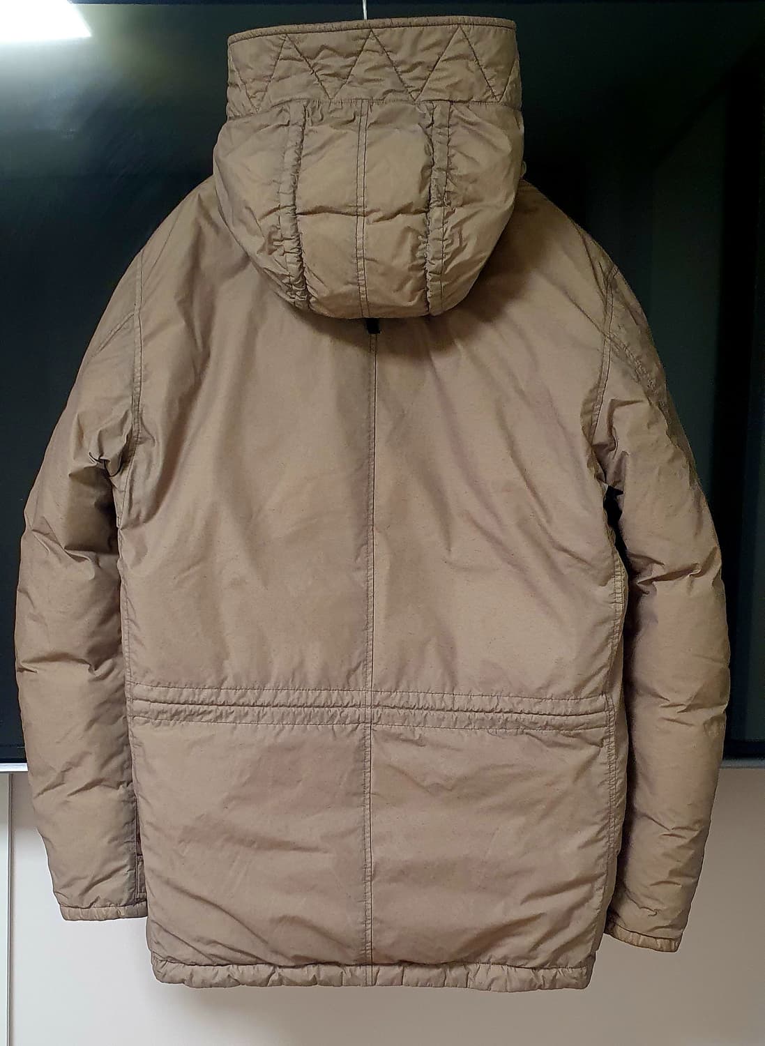 스톤아일랜드 20FW 나슬란 후드패딩/다크베이지/L 상품이미지2