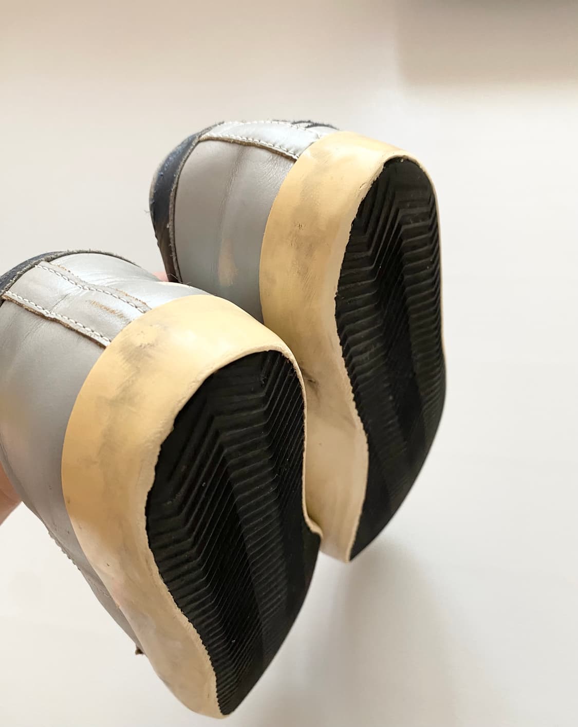 [정품] 골든구스 (한정판) 그래피티 실버 블랙탭 (41사이즈) 상품이미지5