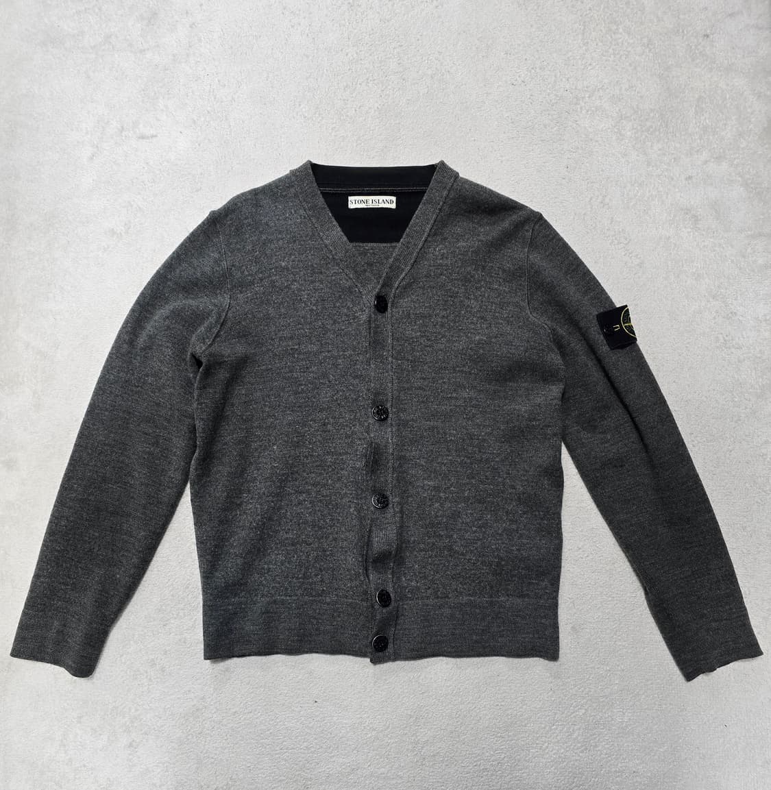 Stone Island 스톤아일랜드 와펜패치 울 가디건 100 상품이미지1