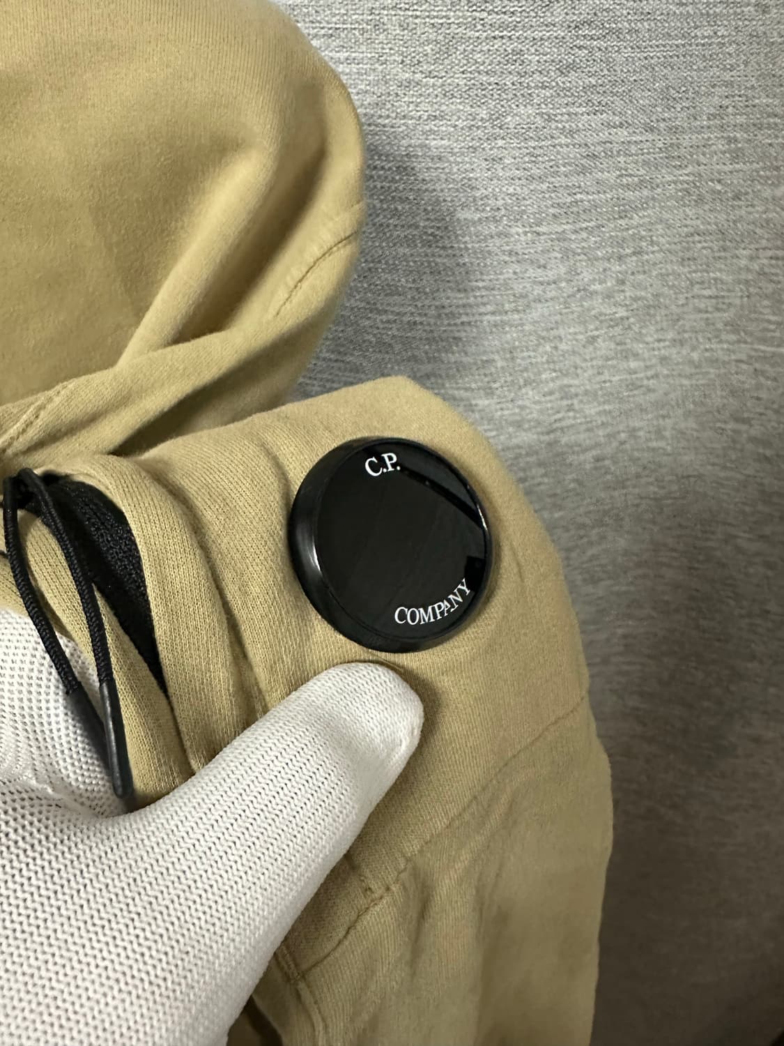CP컴퍼니 맨투맨 카키 (XL) 상품이미지3
