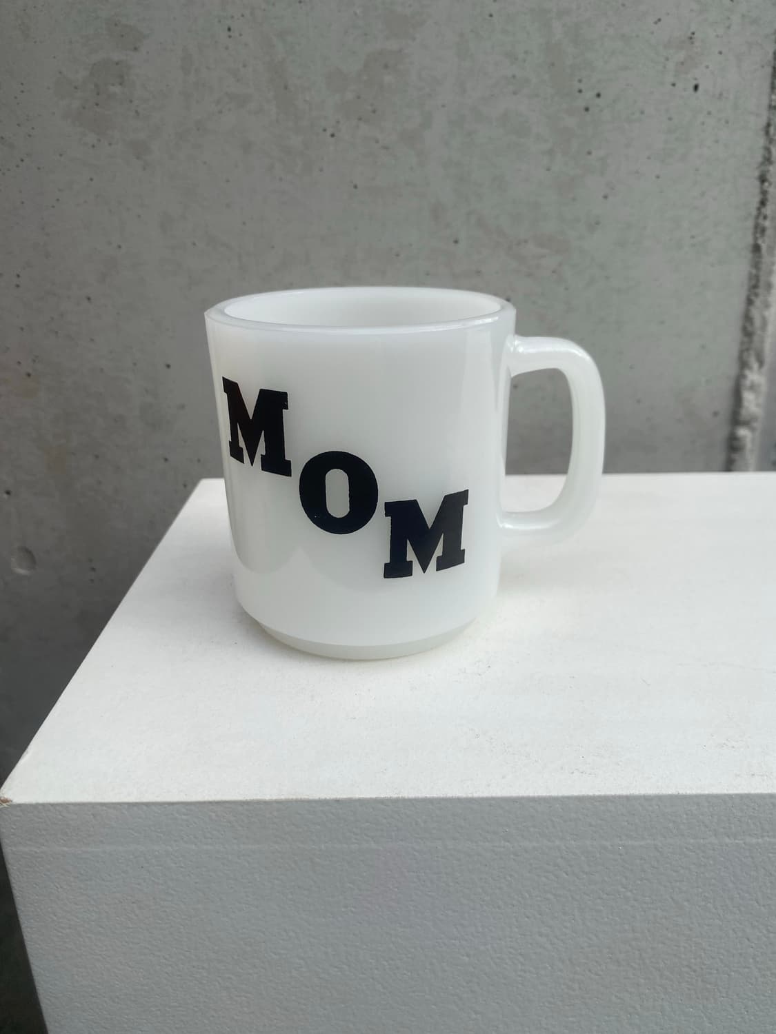 Glasbake “Mom” white milk glass 상품이미지1