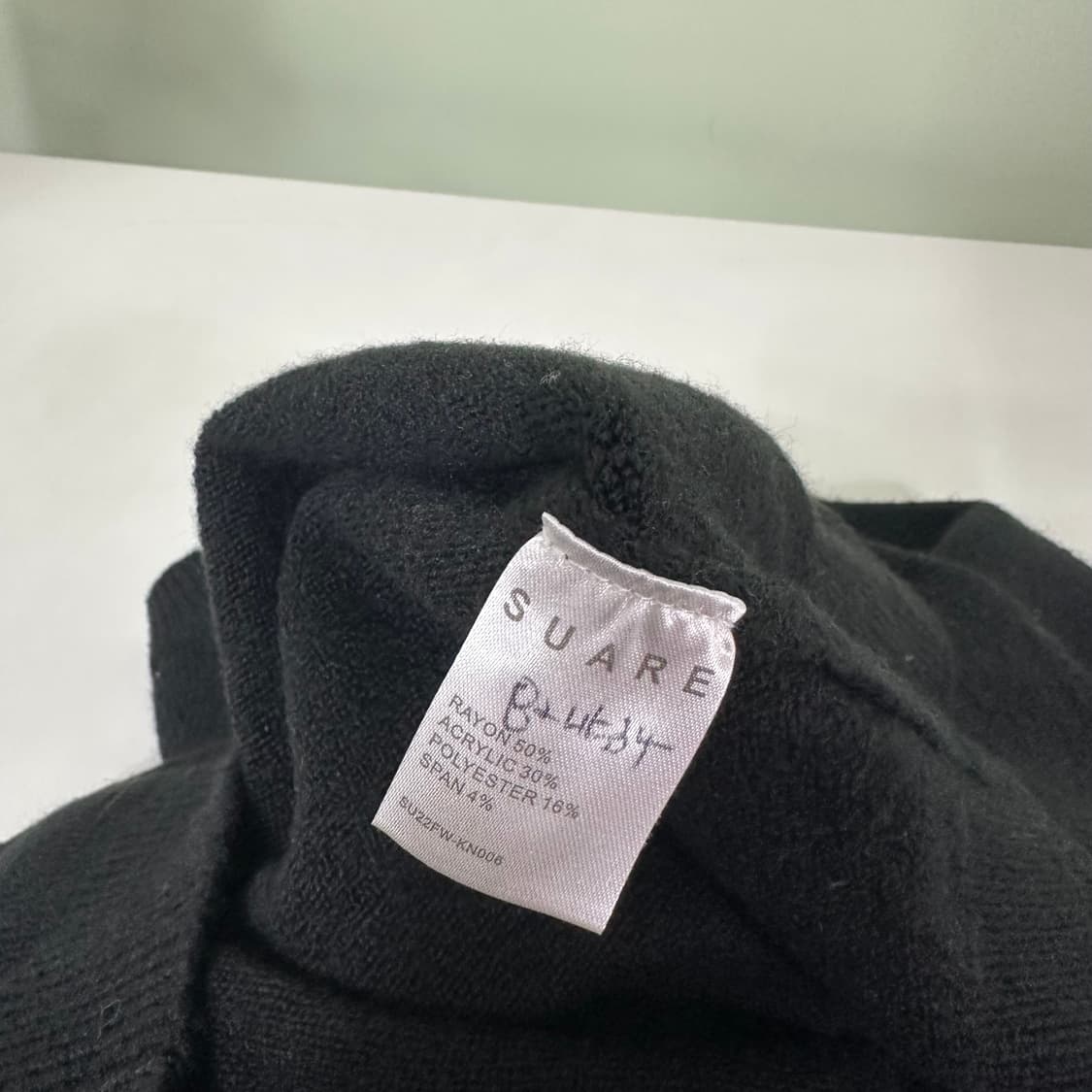 M 수아레 블랙 라운드니트 상품이미지5