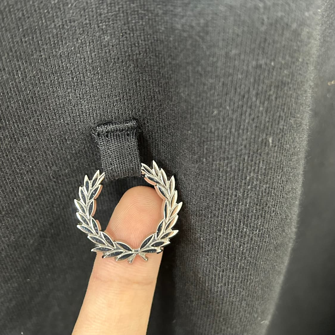 라프시몬스 X 프레드페리 19AW 월계수링 카라넥 스웻 셔츠 상품이미지8