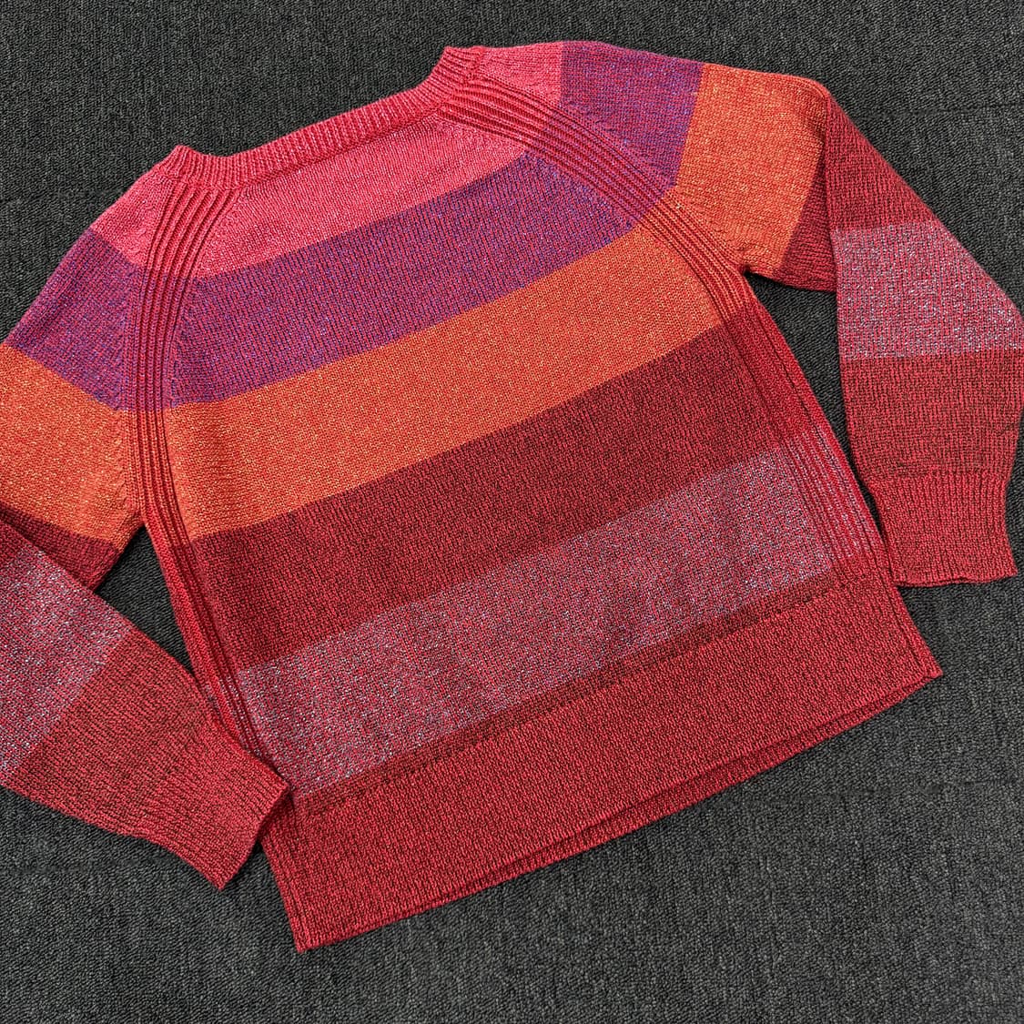 드리스반노튼 메탈릭 니트  상품이미지8