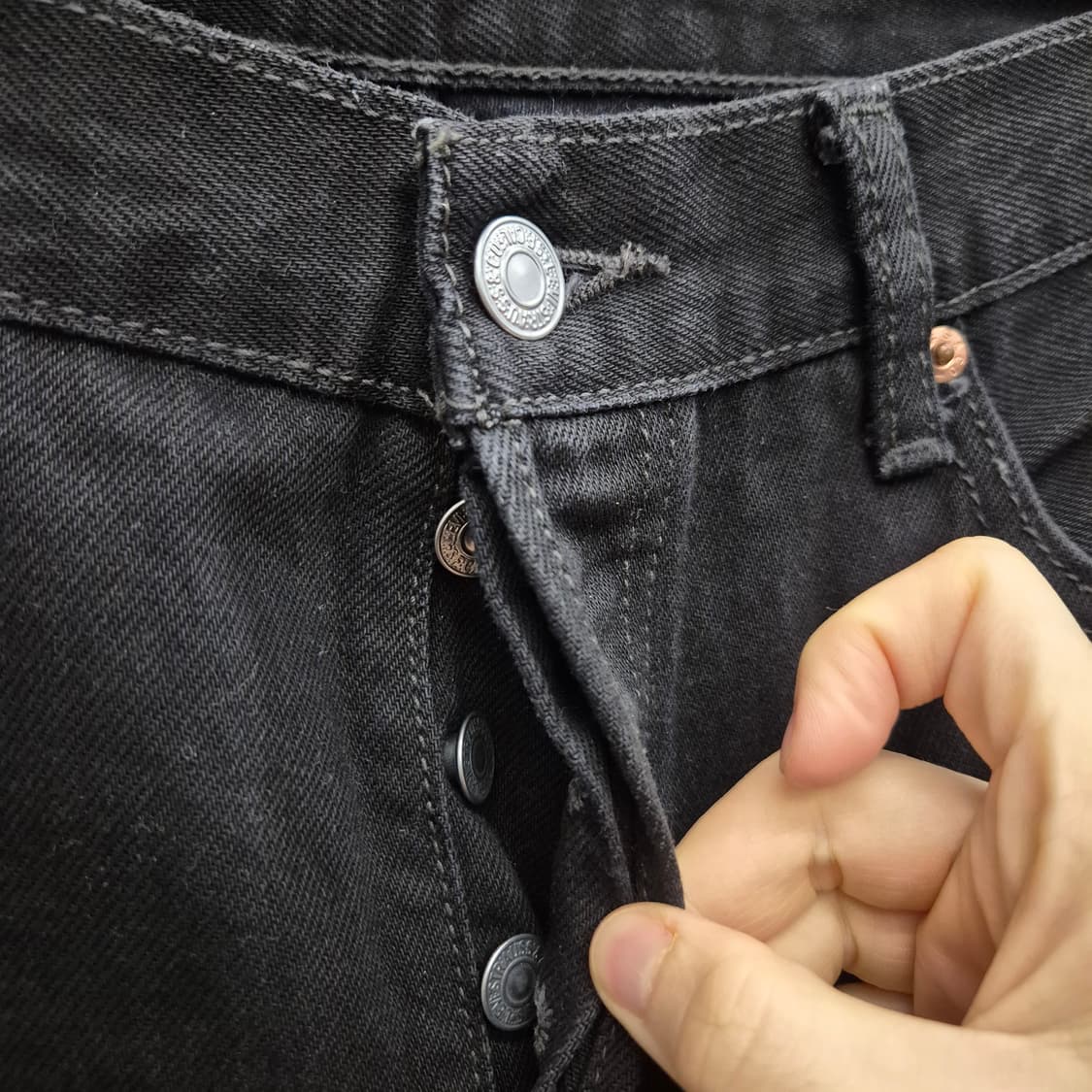 리바이스 501 블랙 진 34 상품이미지2