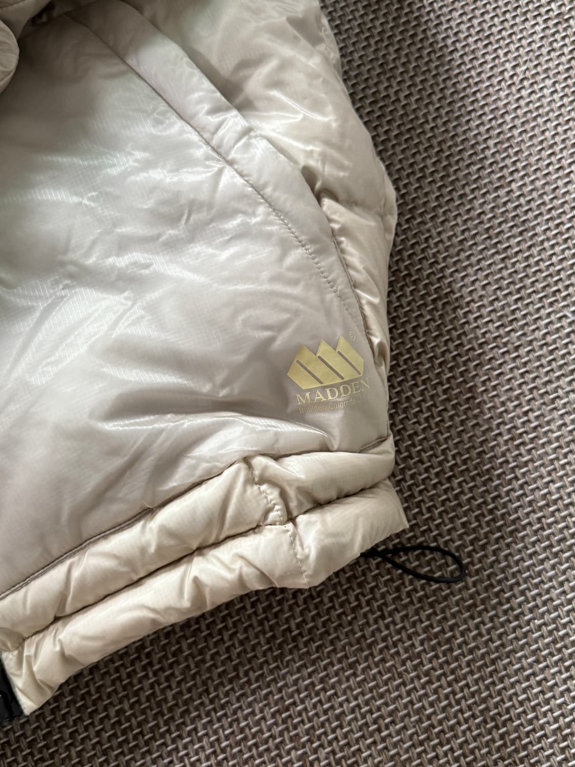 플리마켓🔥 매든 스노우 라이언 다운 파카 패딩 상품이미지2