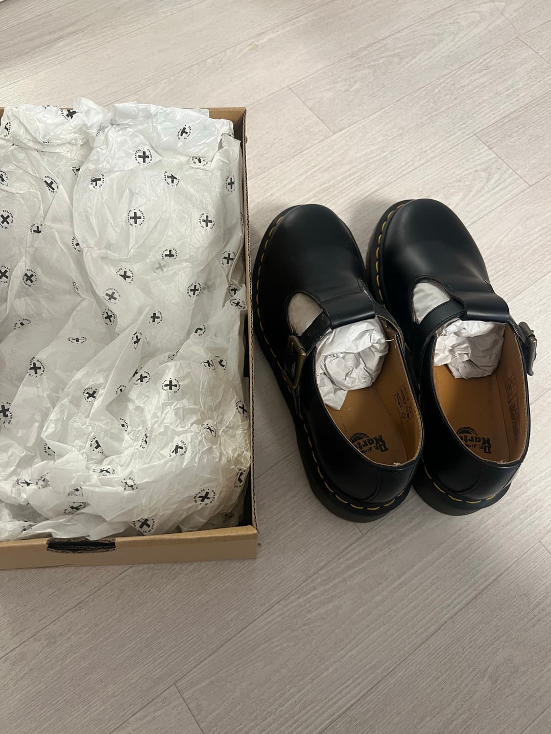 닥터마틴 폴리 메리제인 240 상품이미지5