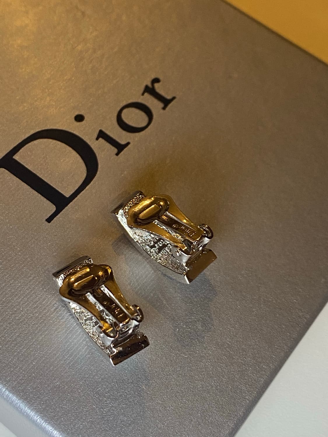 Dior 디올 클립 귀걸이 귀찌 상품이미지5
