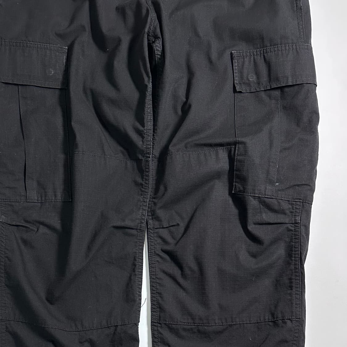 칼하트 블랙 립스탑 카고 팬츠 상품이미지4