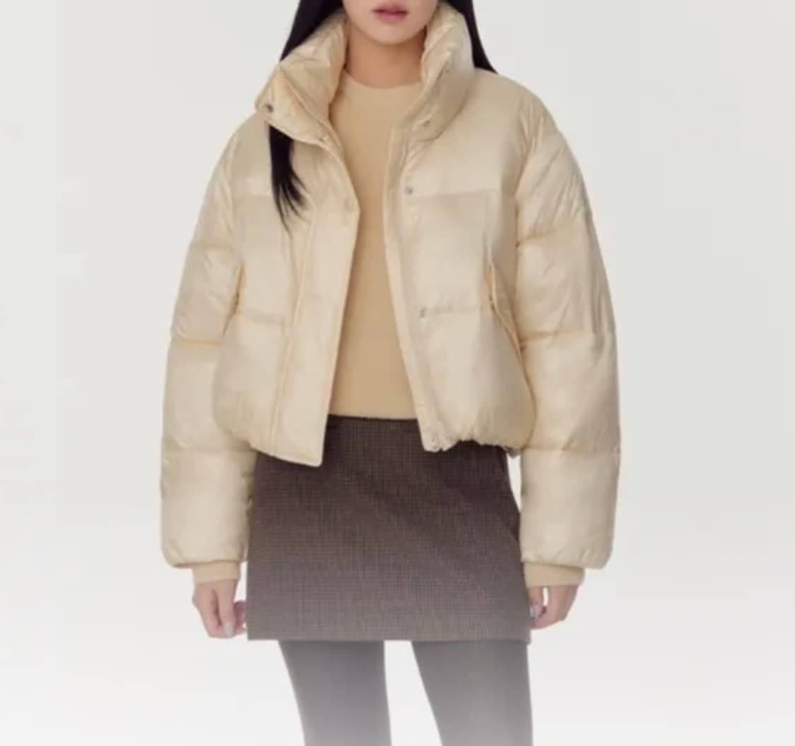 무탠다드 우먼 데일리 푸퍼 글로시 숏 패딩 재킷 [버터] 상품이미지1